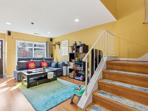 64 Rosewood Dr, Unit 64, Stoughton, MA 02072