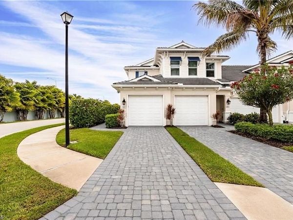 6934 Avalon CIR , Unit 401, NAPLES, FL 34112