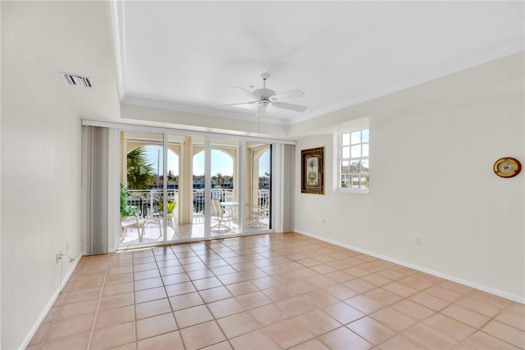 5540 N Harbor Village Drive, Unit 305, Vero Beach, FL 32967 Photo