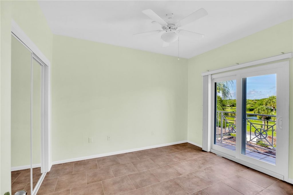 5540 N Harbor Village Drive, Unit 305, Vero Beach, FL 32967 Photo