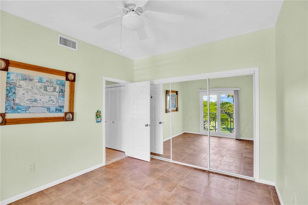 5540 N Harbor Village Drive, Unit 305, Vero Beach, FL 32967 Photo
