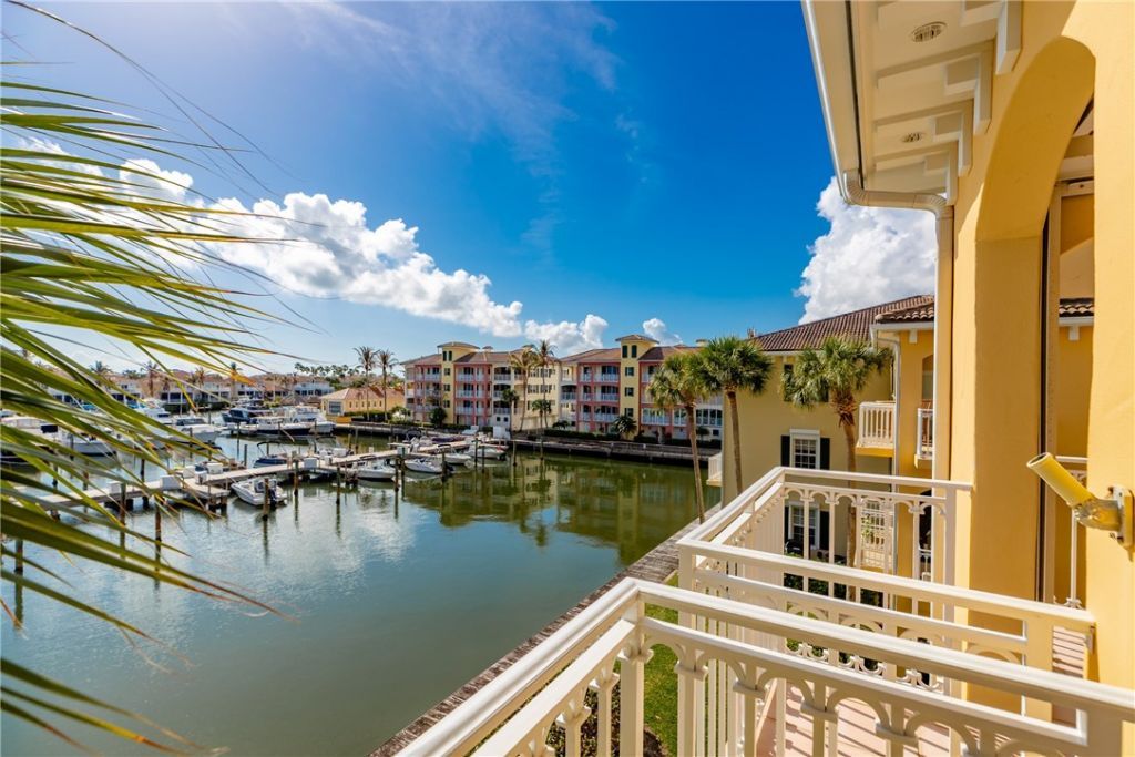 5540 N Harbor Village Drive, Unit 305, Vero Beach, FL 32967 Photo