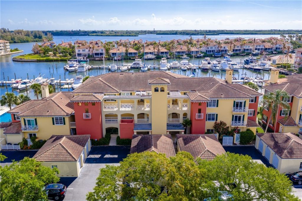 5540 N Harbor Village Drive, Unit 305, Vero Beach, FL 32967 Photo