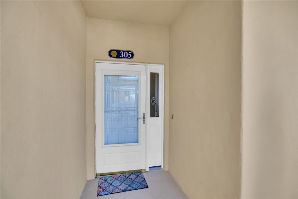 5540 N Harbor Village Drive, Unit 305, Vero Beach, FL 32967 Photo