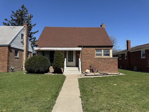 116 163rd Street , Calumet City, IL 60409