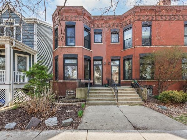 2159 W Wilson Avenue , Chicago, IL 60625