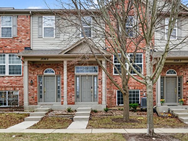 1538 Bristol Lane, Unit 4, Wood Dale, IL 60191