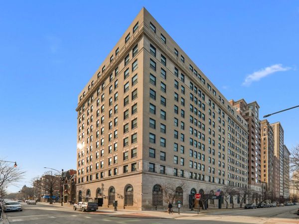 2100 N Lincoln Park West, Unit 8DN, Chicago, IL 60614