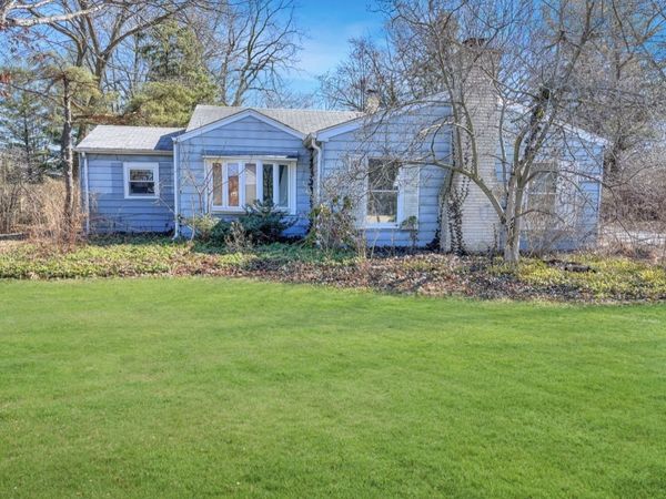 5625 S Peck Avenue , Countryside, IL 60525