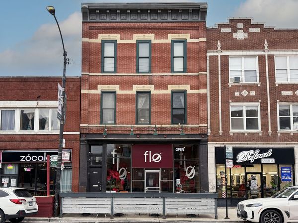 1434 W Chicago Avenue , Chicago, IL 60642