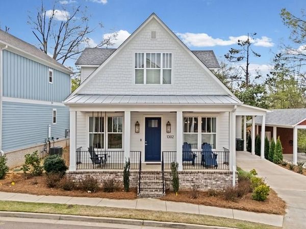 1302 Pleasant Dr, Oxford, MS 38655