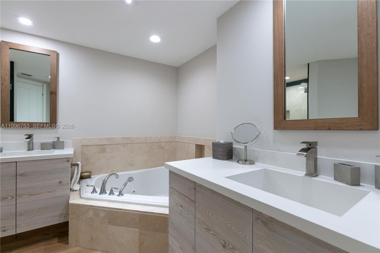 3350 SW 27th Ave, Unit 2002, Miami, FL 33133 Photo