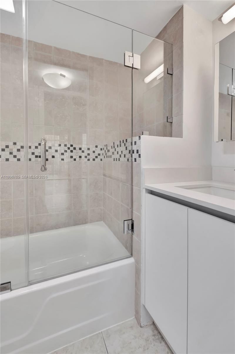 2901 S Bayshore Dr, Unit 16G, Miami, FL 33133 Photo