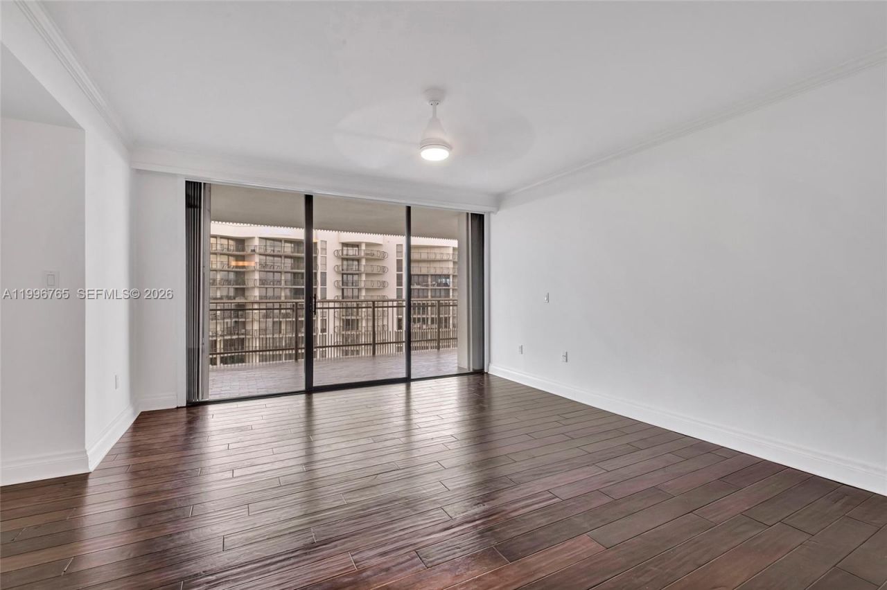 2901 S Bayshore Dr, Unit 16G, Miami, FL 33133 Photo