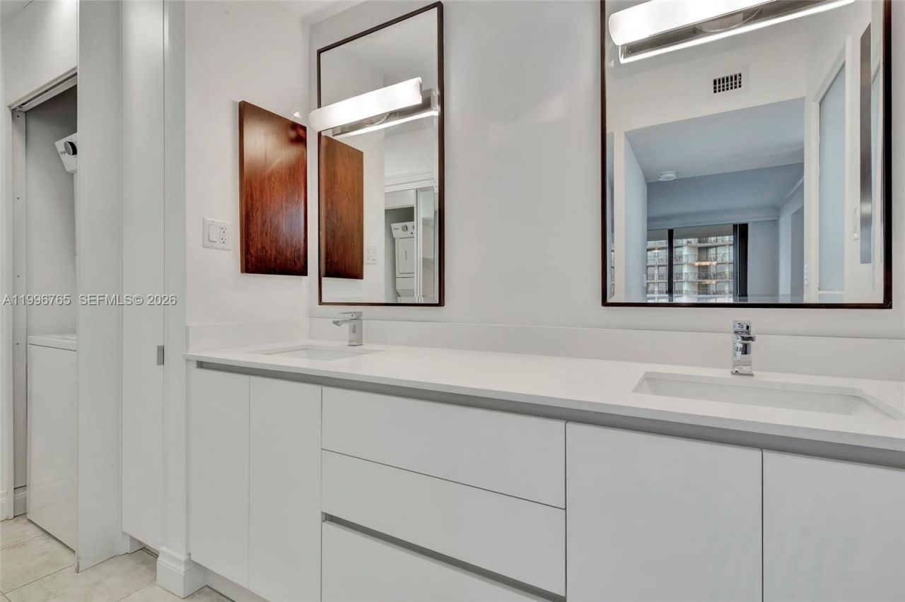 2901 S Bayshore Dr, Unit 16G, Miami, FL 33133 Photo