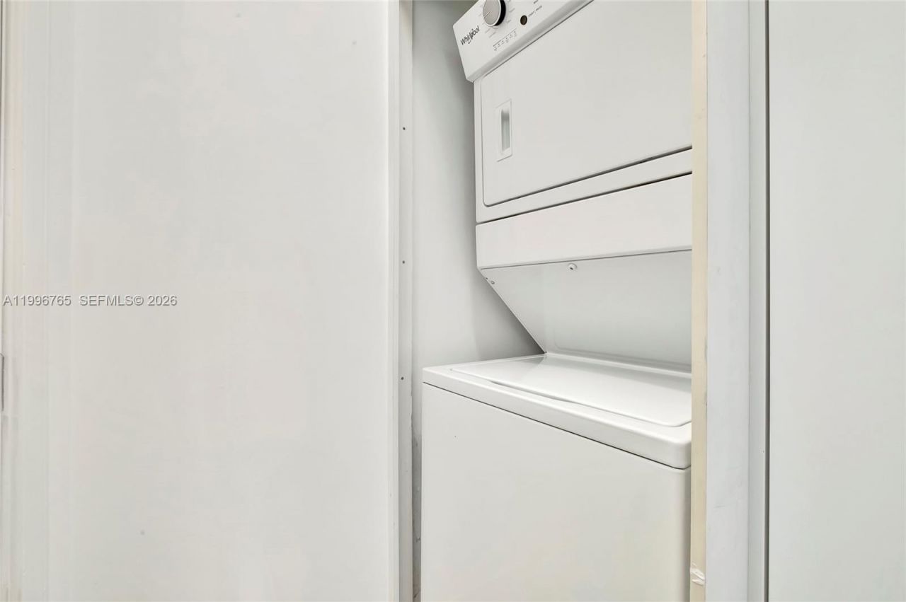 2901 S Bayshore Dr, Unit 16G, Miami, FL 33133 Photo