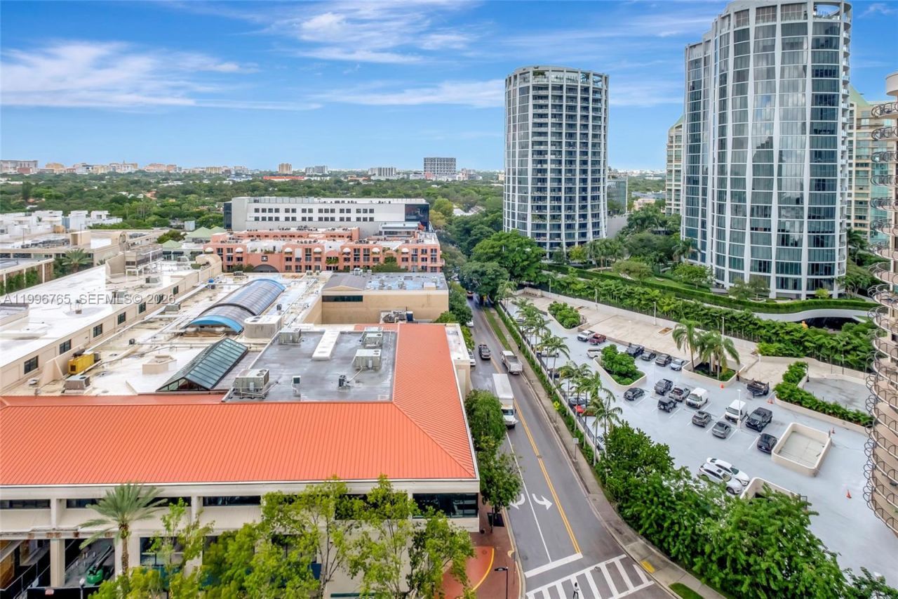 2901 S Bayshore Dr, Unit 16G, Miami, FL 33133 Photo