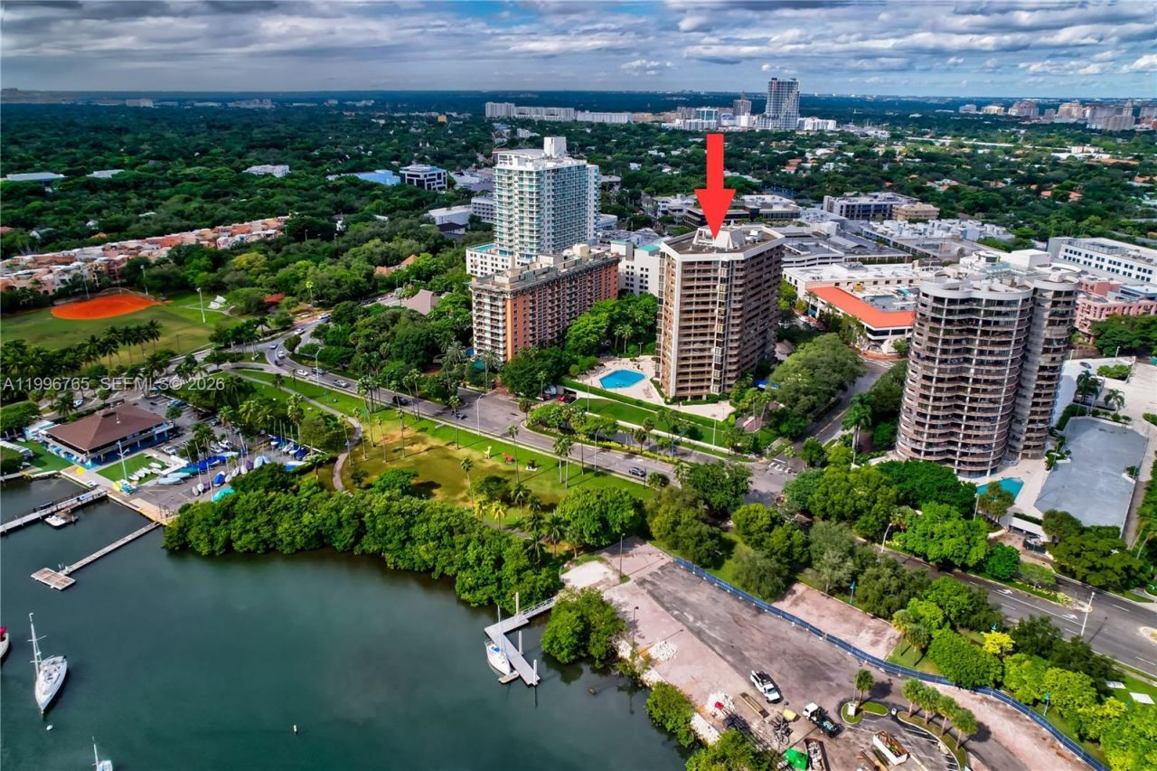 2901 S Bayshore Dr, Unit 16G, Miami, FL 33133 Photo