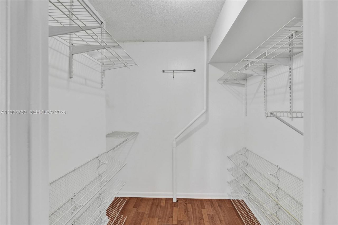 3181 S Ocean Dr, Unit 306 W, Hallandale Beach, FL 33009 Photo