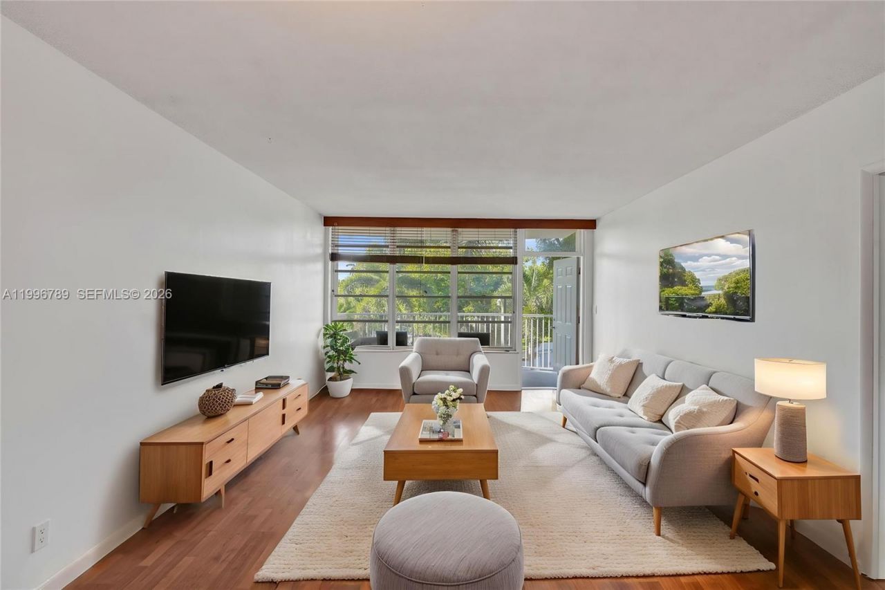 3181 S Ocean Dr, Unit 306 W, Hallandale Beach, FL 33009 Photo