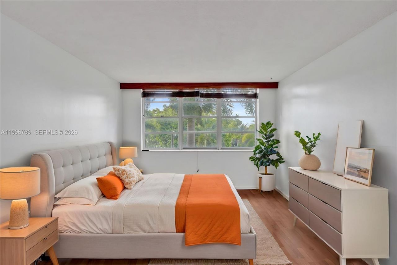 3181 S Ocean Dr, Unit 306 W, Hallandale Beach, FL 33009 Photo