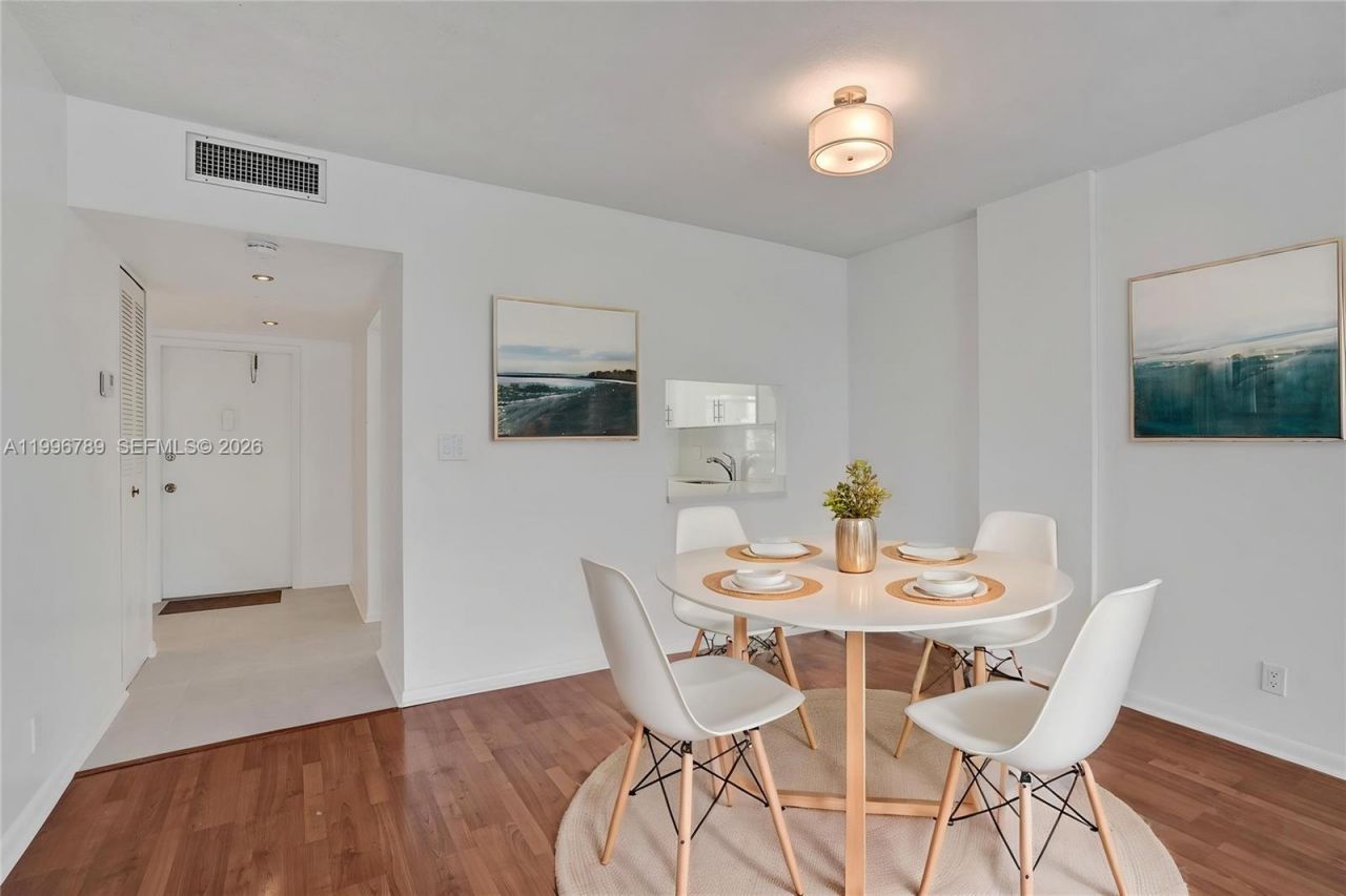 3181 S Ocean Dr, Unit 306 W, Hallandale Beach, FL 33009 Photo