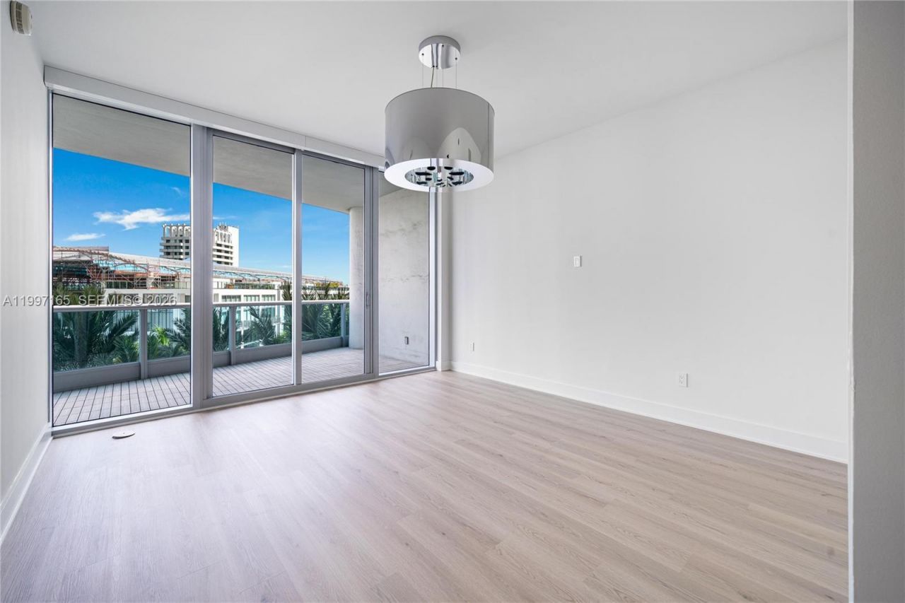 5959 Collins Ave, Unit 705, Miami Beach, FL 33140 Photo