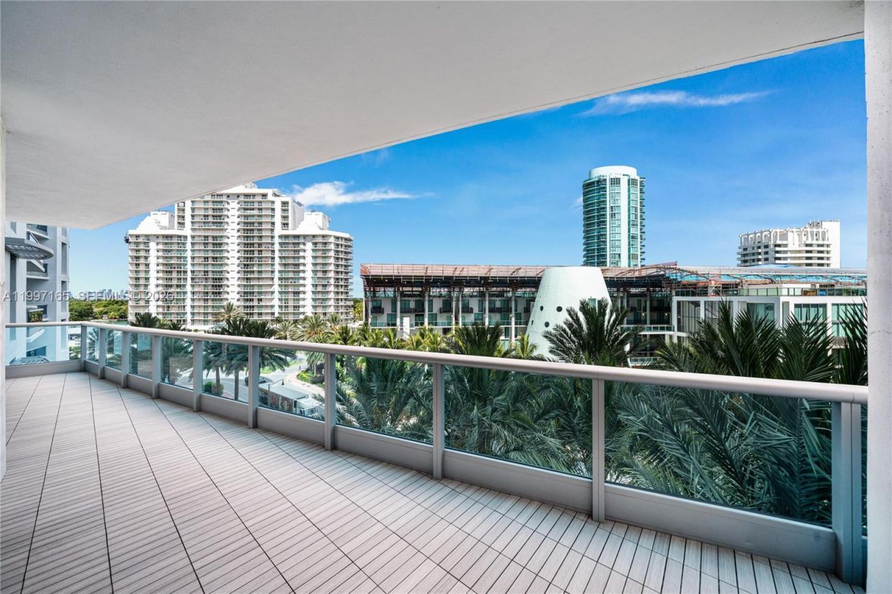 5959 Collins Ave, Unit 705, Miami Beach, FL 33140 Photo