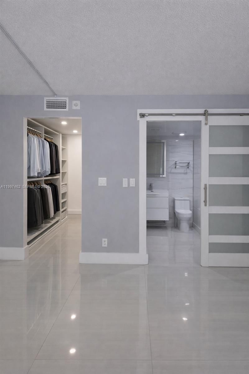 6901 Cypress Rd, Unit B17, Plantation, FL 33317 Photo