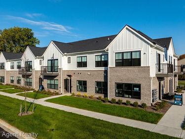 31733 Gabby Court , Chesterfield Twp, MI 48047