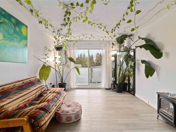 3252 Glasgow Ave, Unit 312, Saanich, BC V8X 1M2