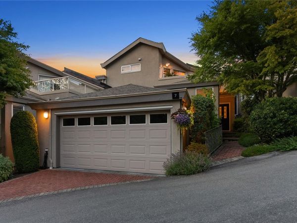 4771 Cordova Bay Rd, Unit 7, Saanich, BC V8Y 2J7