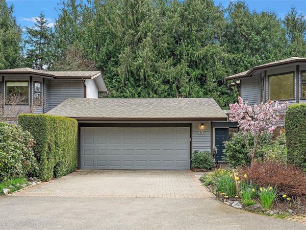 1255 Wain Rd, Unit 17, North Saanich, BC V8L 4R4