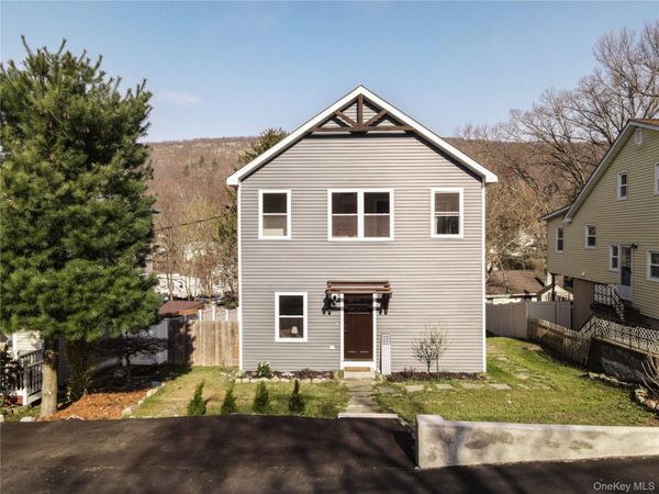 27 Windermere Avenue, Greenwood Lake, NY 10925