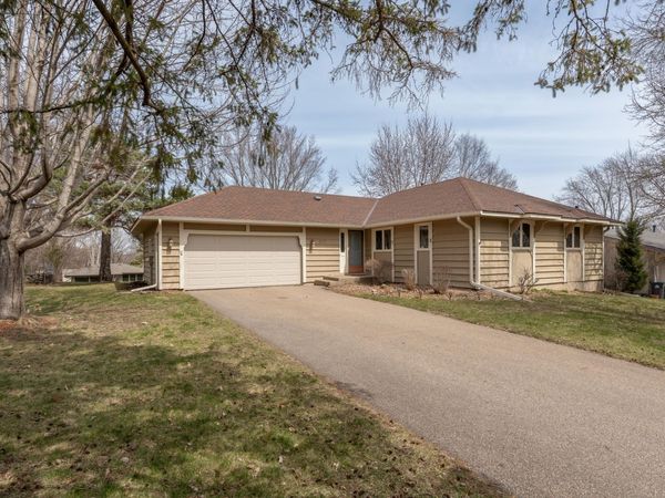 502 Highland Drive, Chanhassen, MN 55317