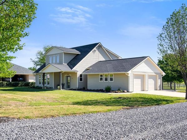 240 Durning Road, Van Alstyne, TX 75495