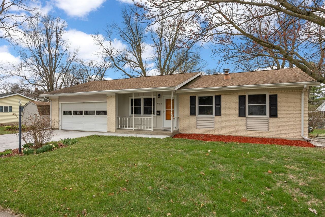 807 N College Avenue, Mt Pleasant, IA 52641 Main Photo