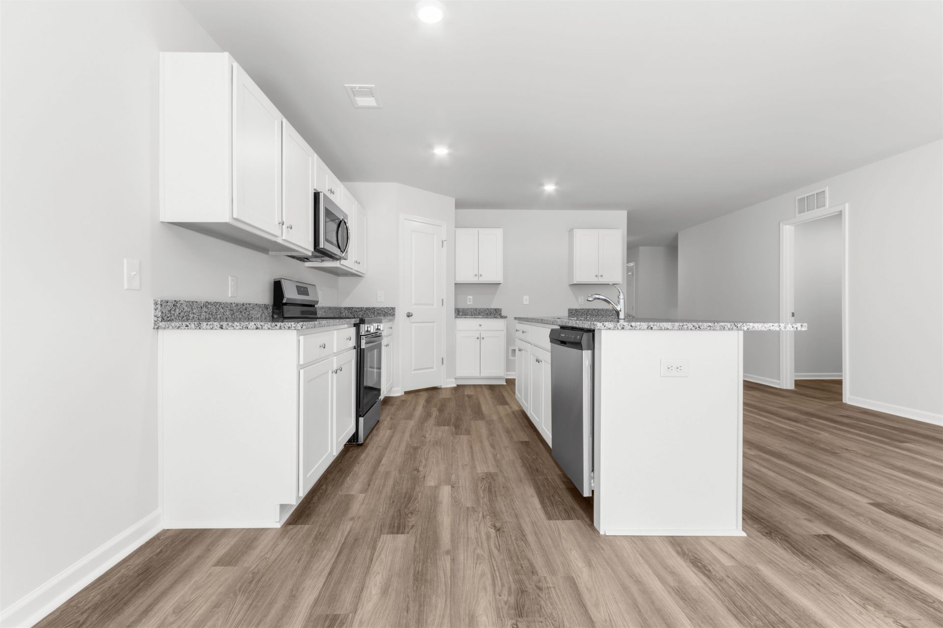 1055 Cherrystone Loop Photo 4
