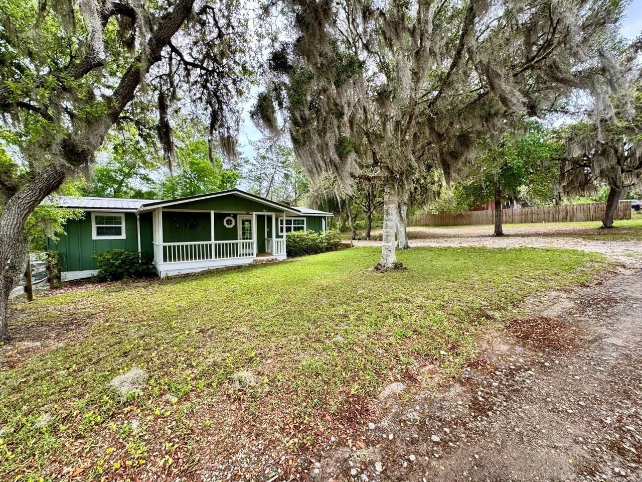 8575 NE 305th Avenue , Salt Springs, FL 32134 Photo