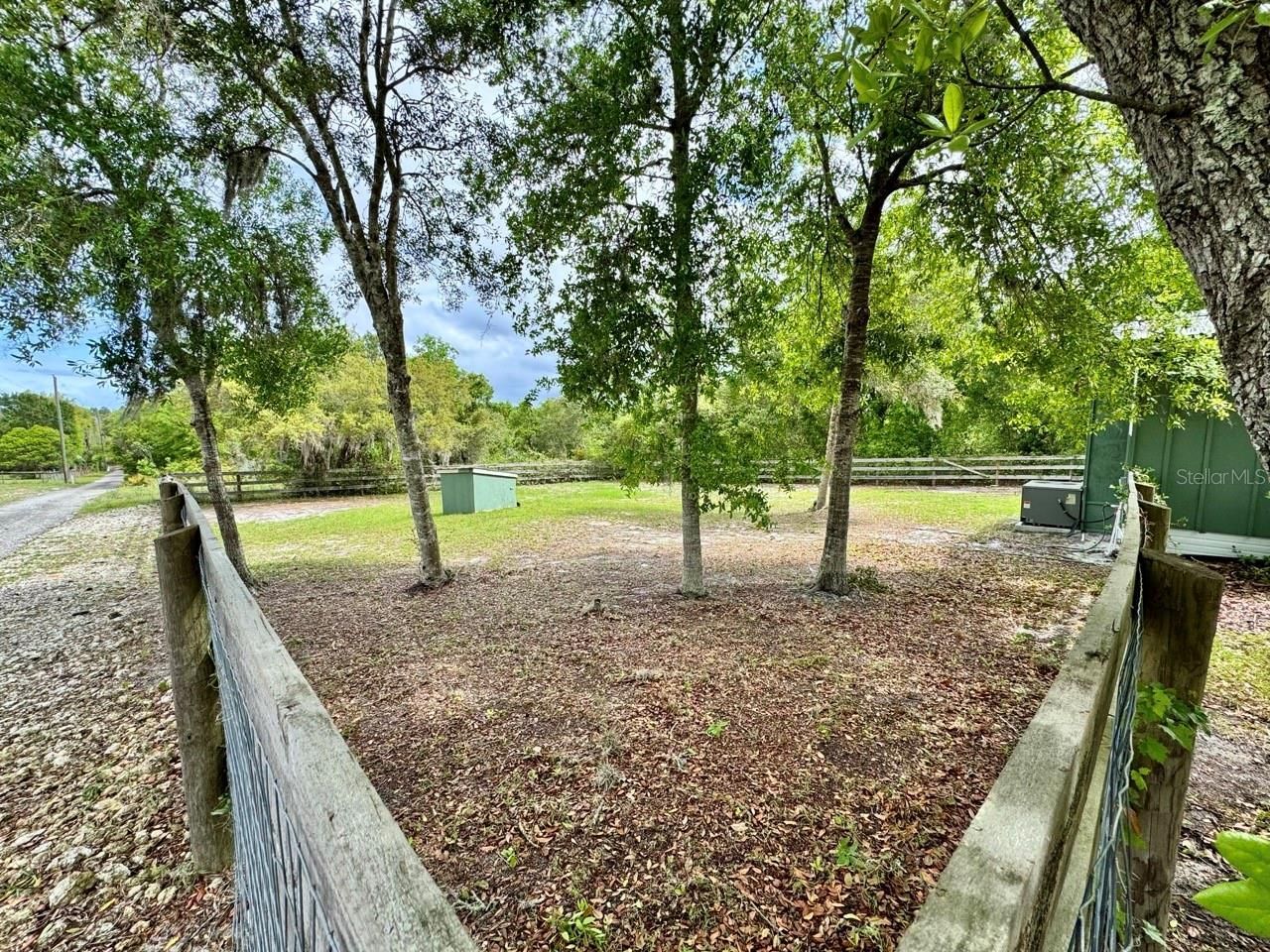 8575 NE 305th Avenue , Salt Springs, FL 32134 Photo