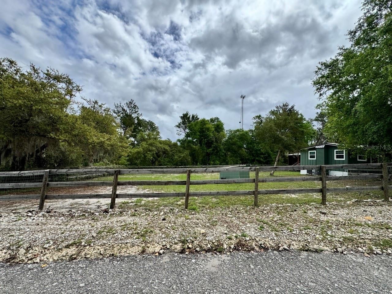 8575 NE 305th Avenue , Salt Springs, FL 32134 Photo