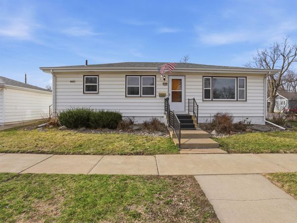 2309 W 13th St, Sioux Falls, SD 57104