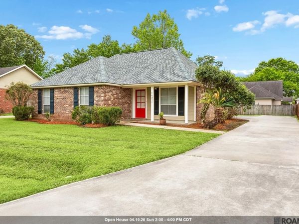 14211 Parkridge Dr, Prairieville, LA 70769