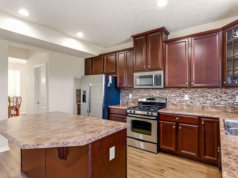 7909 Melrue Court, Unit 21, Dublin, OH 43016 Photo 10