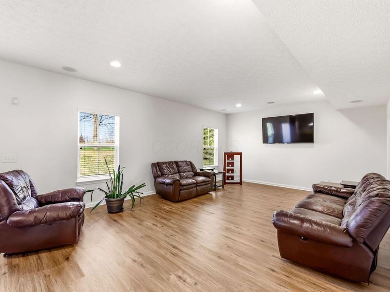 7909 Melrue Court, Unit 21, Dublin, OH 43016 Photo 11