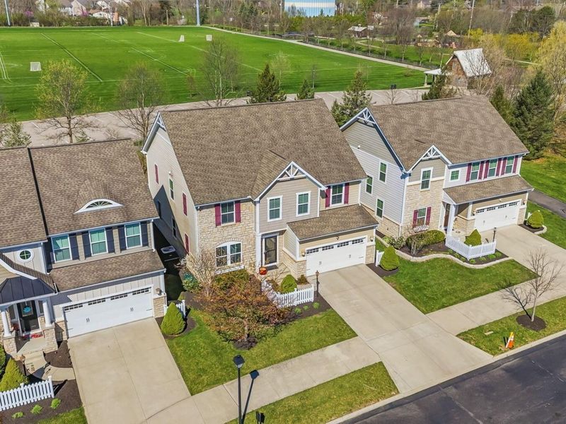 7909 Melrue Court, Unit 21, Dublin, OH 43016 Photo 2