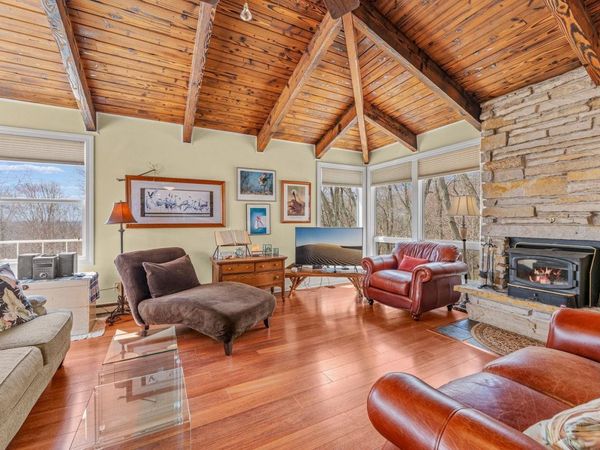 S6185 Bluff Road, Unit 4, Merrimac, WI 53561