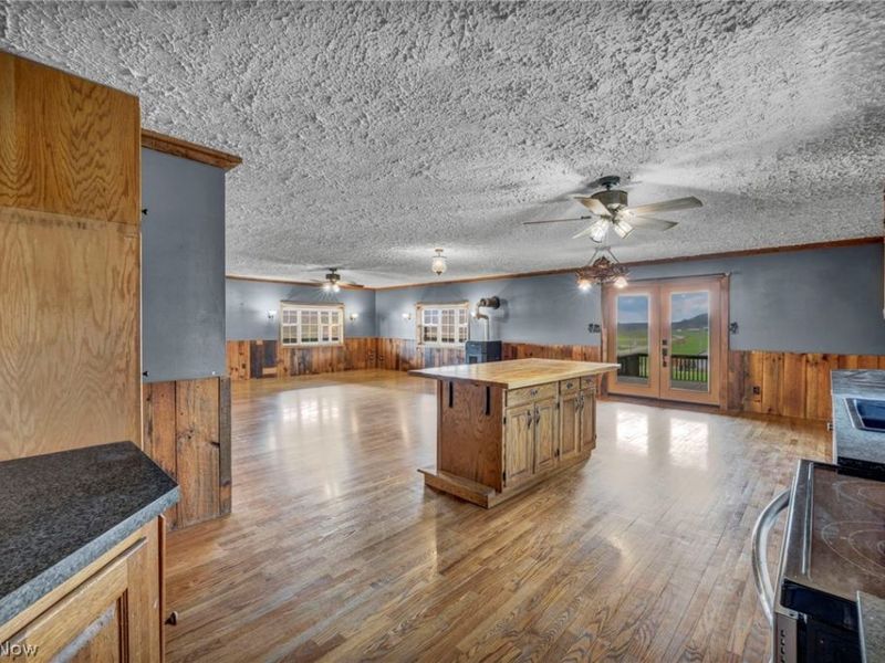 18513 Hobbler Lane, Lore City, OH 43755 Photo 4