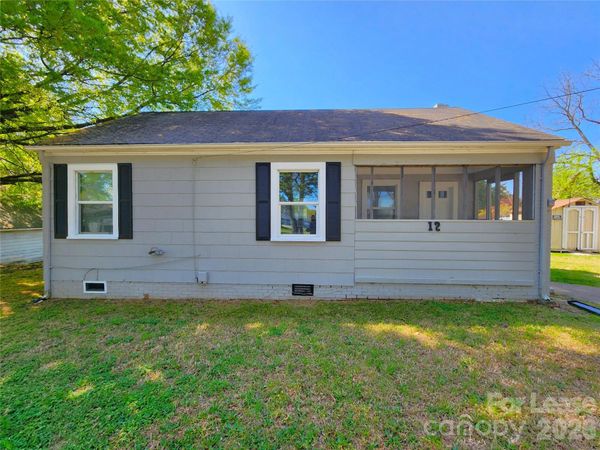 12 Woodsdale Place SE, Concord, NC 28025