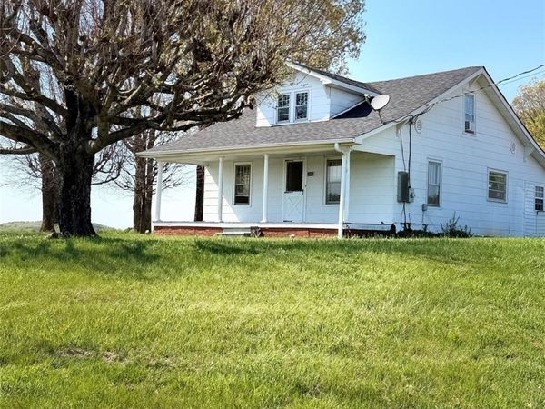 2109 Union Grove Church Road , Yadkinville, NC 27055